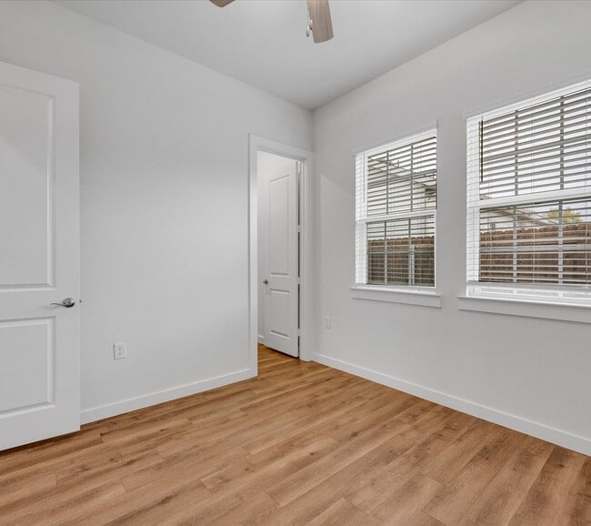 Building Photo - 2703 Rockhill Rd