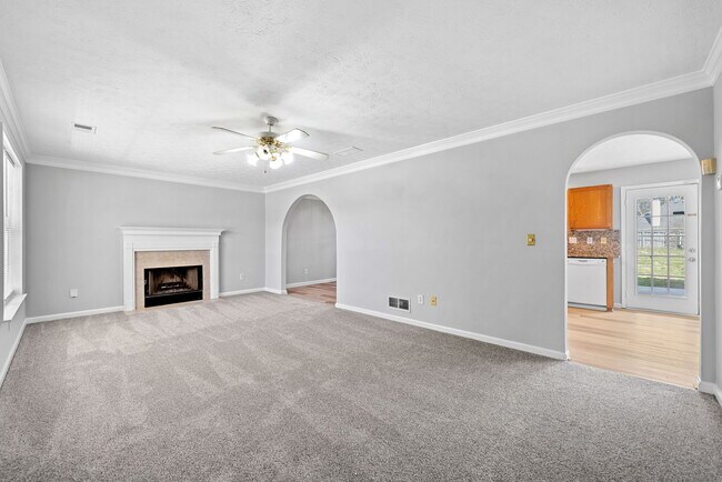 Building Photo - 3313 Summit Creek Ln