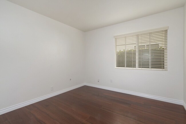 Building Photo - **PRIME RANCHO PENAQUITOS LOCATION**LUSH L...