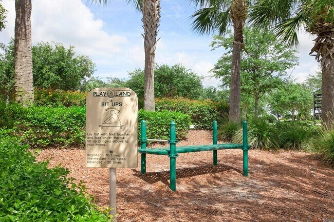 Building Photo - 10437 SW Captiva Dr
