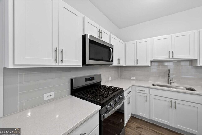 Building Photo - 4406 Ryan St