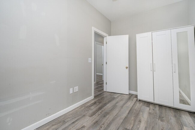 Building Photo - 17 O St