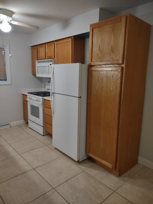 Building Photo - 4018 Burchfield Dr