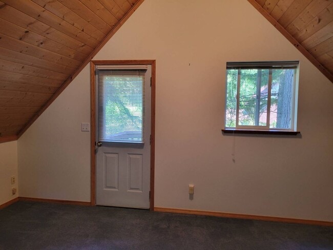 Building Photo - Fairytale Cottage in the Woods and Include...