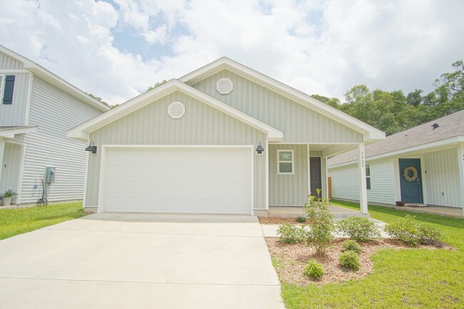 Primary Photo - Beautiful 3-Bedroom, 2-Bath Home in Ashlan...