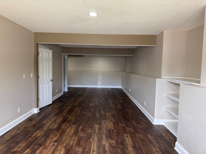 Building Photo - 3 Hidden Valley Cir