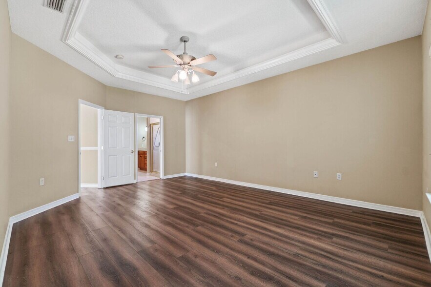 Building Photo - 1946 Kadima Cir