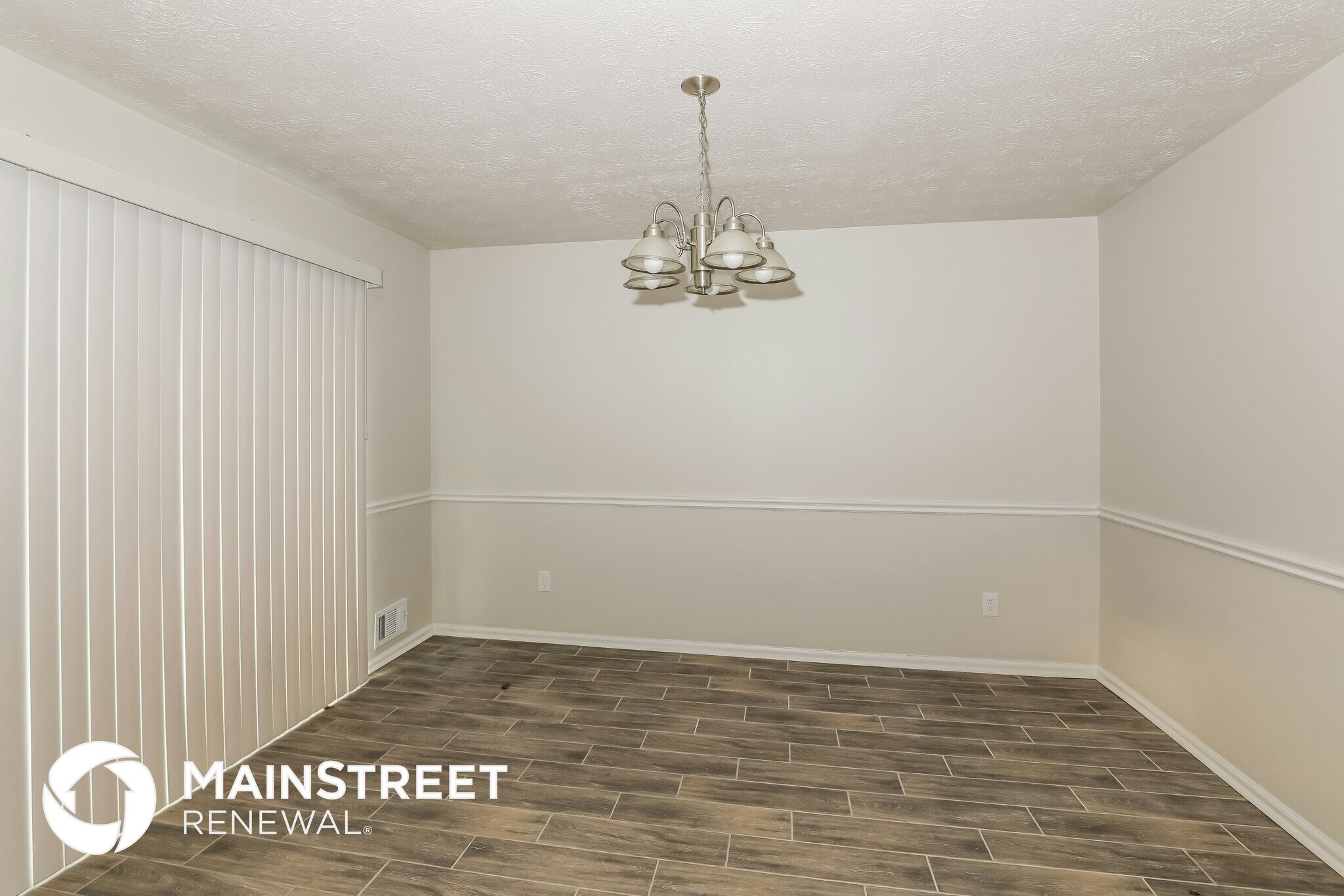 Building Photo - 2845 Woodhollow Ln