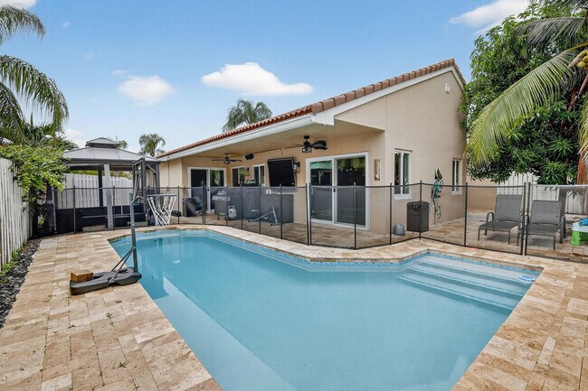 Building Photo - 1051 NW 124th Terrace