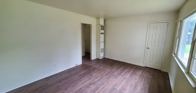 Building Photo - 2503 Campbell St