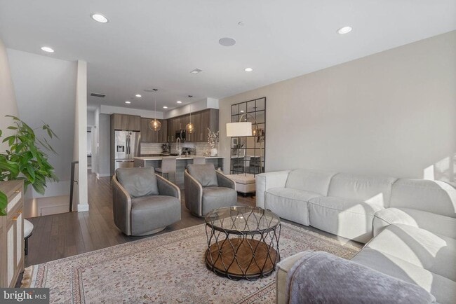 Building Photo - 1753 N Marshall St