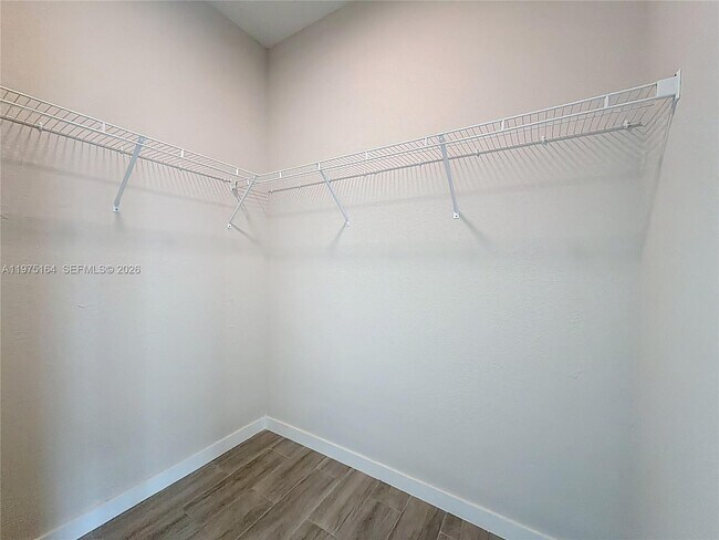 Building Photo - 406 NW 41st St