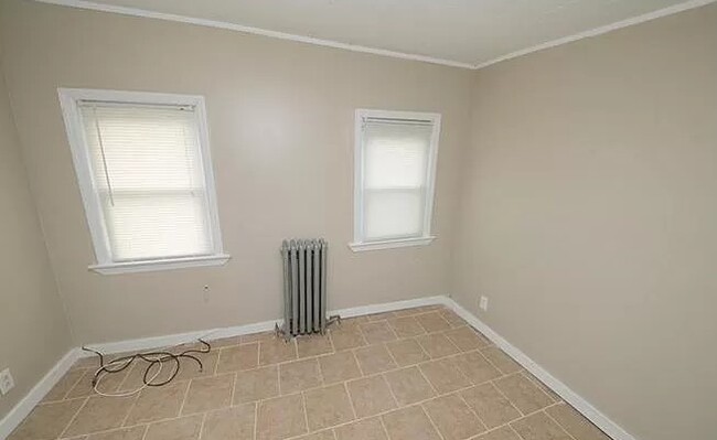 Bedroom 2 - 5016 Charles St