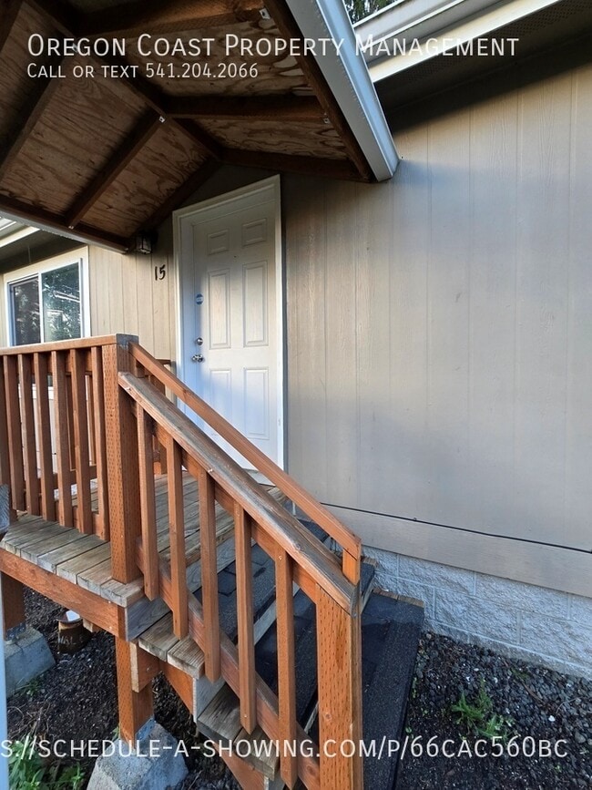 Building Photo - 15 N Hillside Dr