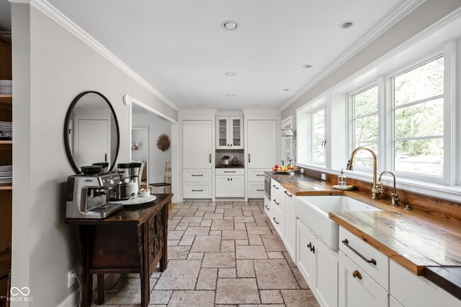 Building Photo - 7777 Spring Mill Rd