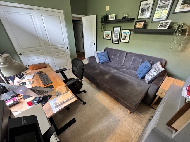 Building Photo - 8035 Lee Dr