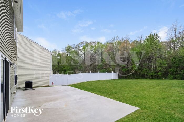 Building Photo - 812 Orchestra Dr
