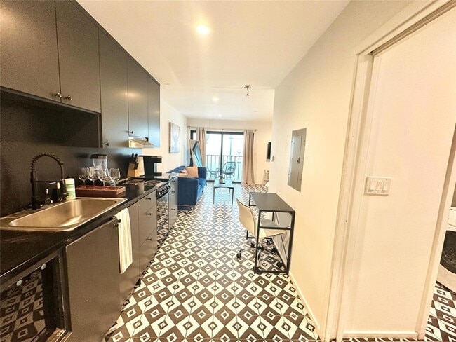 Building Photo - 201 Academy Dr