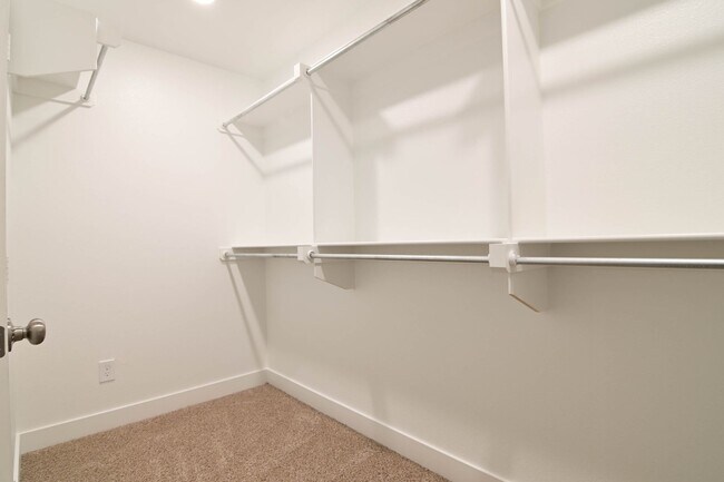 Building Photo - 6841 Rio Pl