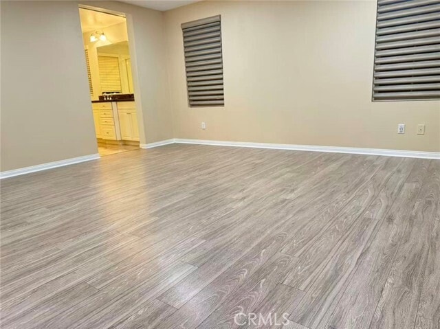 Building Photo - 726 Huron Dr