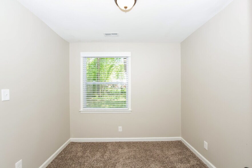 Building Photo - 1717 Purser Dr