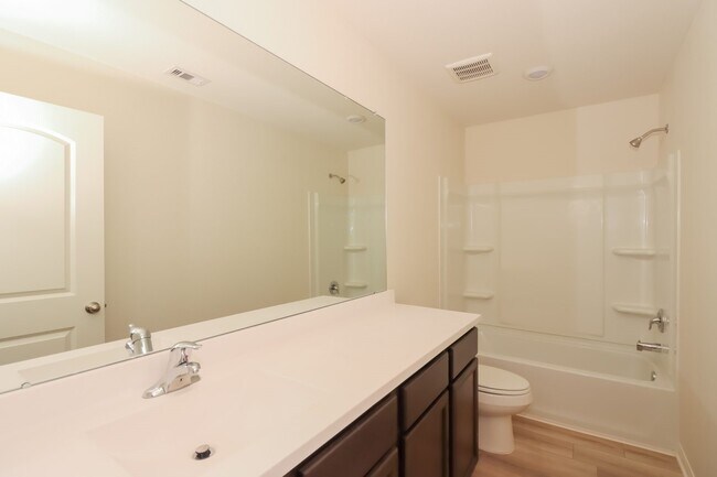 Building Photo - 23139 Shakespeare Dr