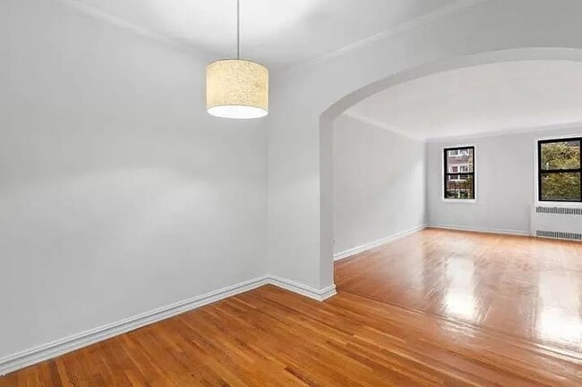 Building Photo - 811 Cortelyou Rd