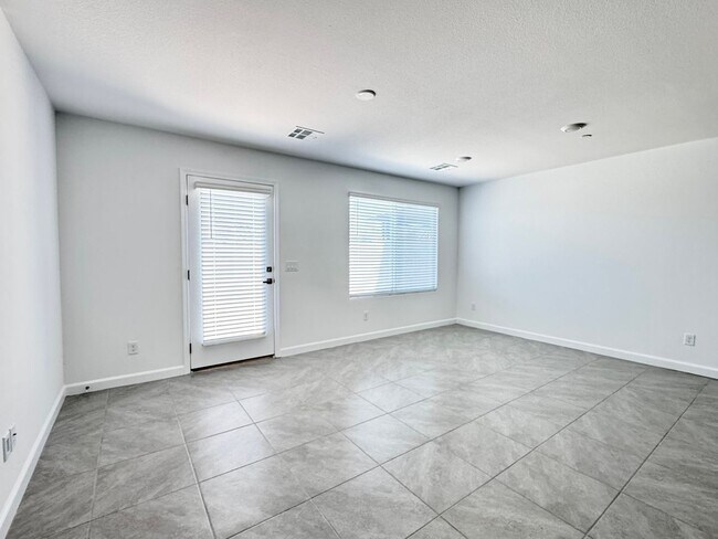 Building Photo - 4219 Norstad St