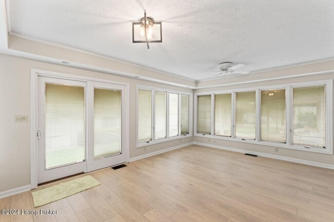 Building Photo - 2701 Delor Ave