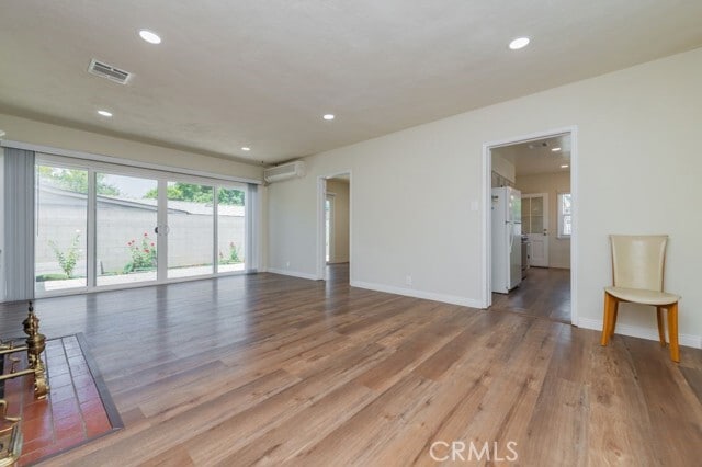 Building Photo - 9859 Howland Dr