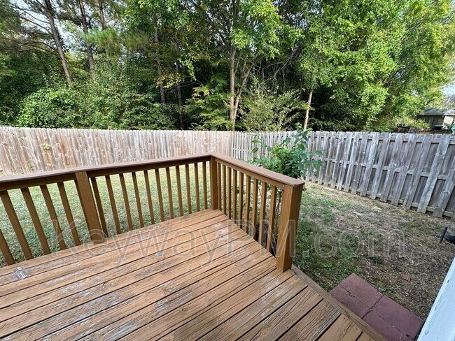 Building Photo - 2064 Summerton Cir