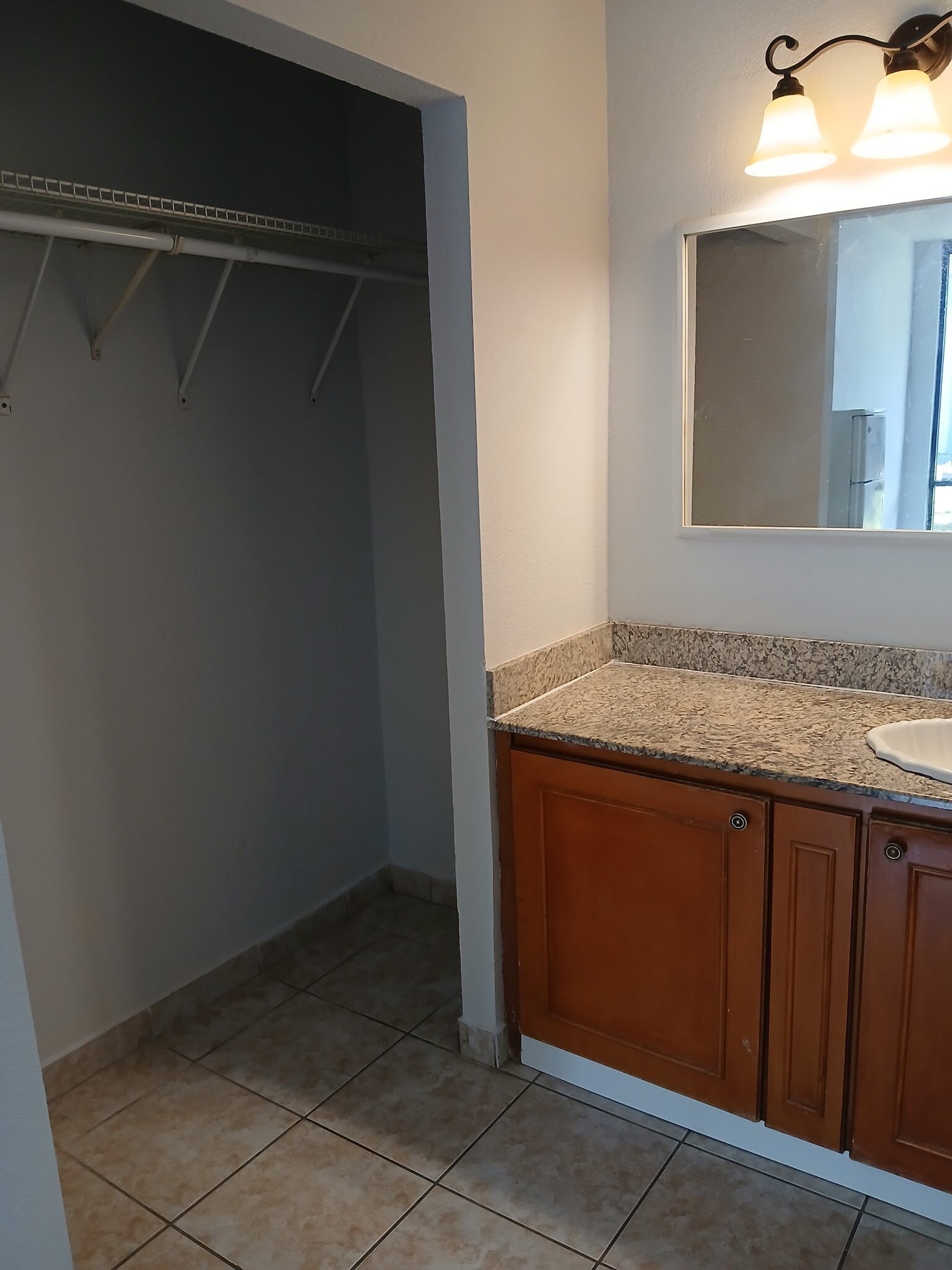 Building Photo - 8421 S Orange Blossom Trl