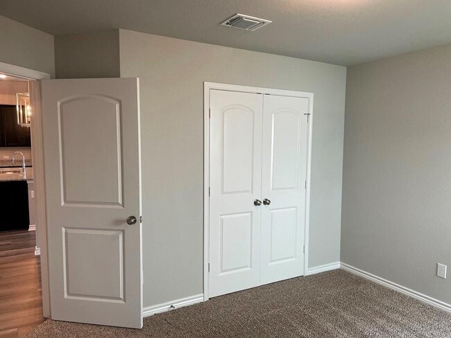 Building Photo - 7722 Merry Oaks Cv