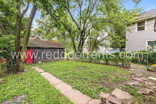 Building Photo - 408 N Oakland Ave