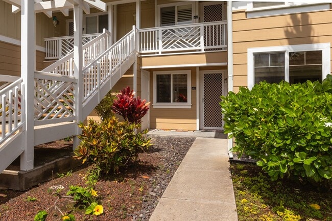 Building Photo - Furnished 2 Bedroom Condo in Town!