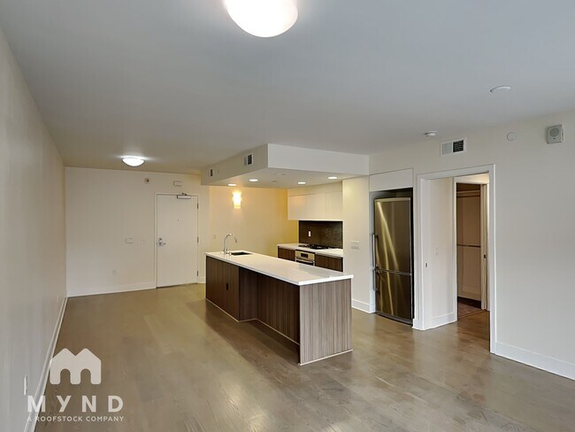 Building Photo - 1080 Sutter St