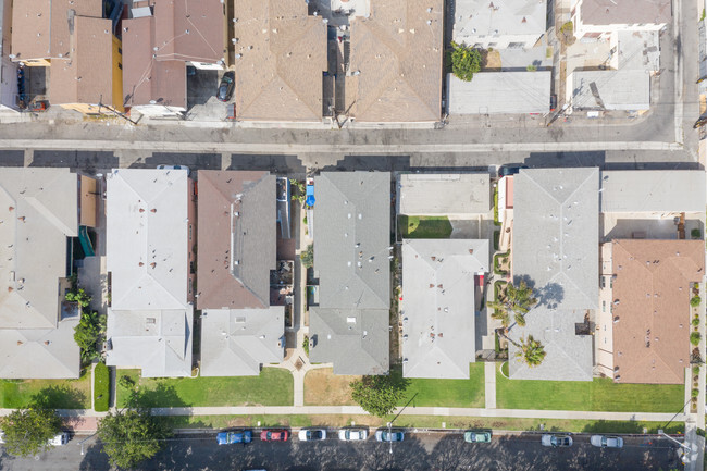 Aerial Photo - 2705 W Rosecrans Ave