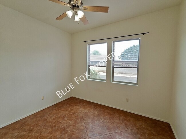 Building Photo - 1292 Paseo Luna Blanca