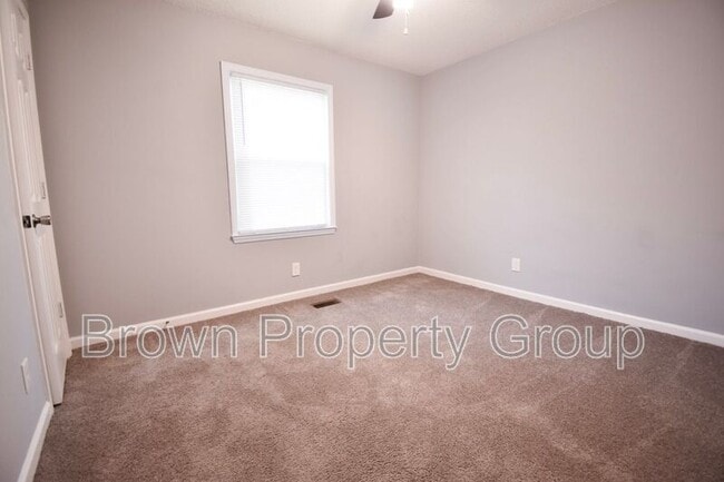 Building Photo - 4715 Beaufort Dr