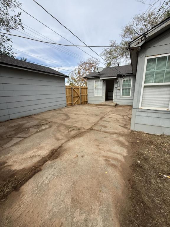 Building Photo - 2419 35th St