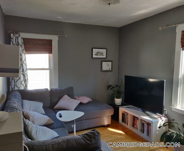 Building Photo - 150 Fifth St.