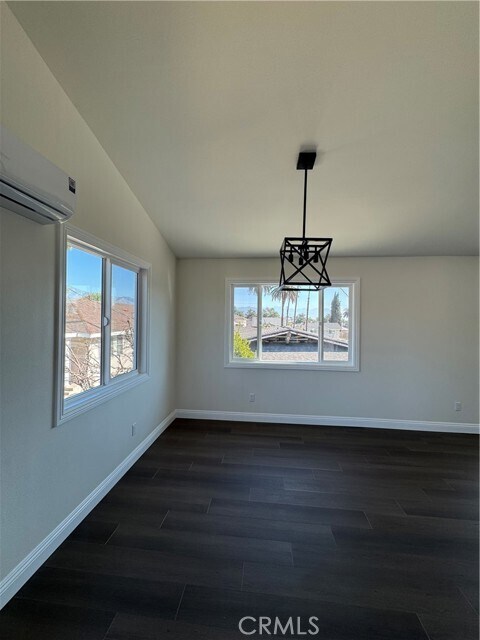 Building Photo - 435 S Hidalgo Ave