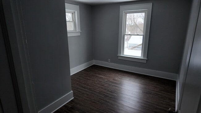 Building Photo - 422 Downing Pl