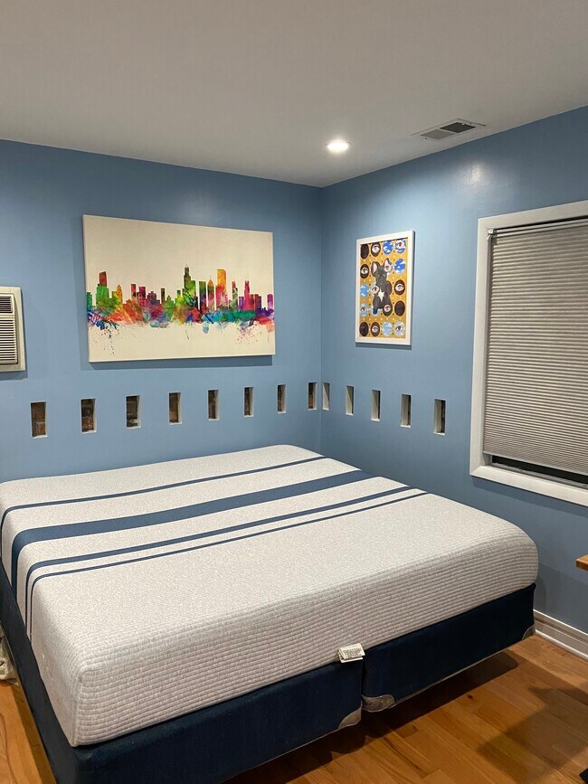 Building Photo - 455 W Grant Pl