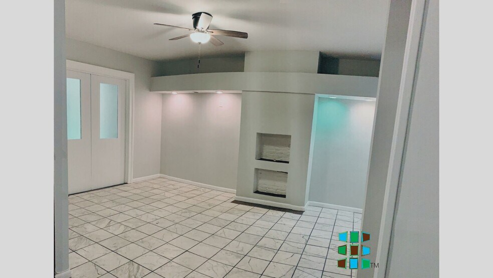 Living/Dining - 131 Hall Street