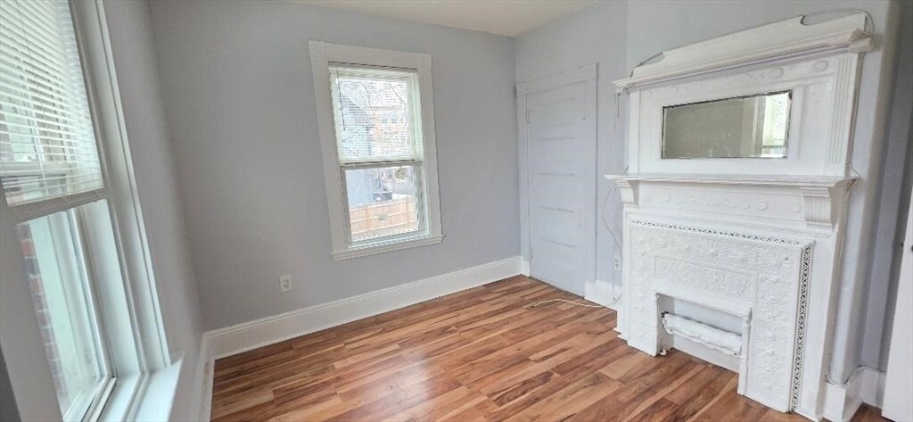 Building Photo - 15 Linden St