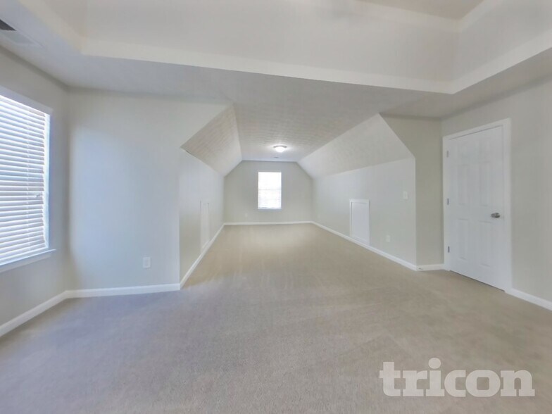 Building Photo - 2525 Sonoma Valley