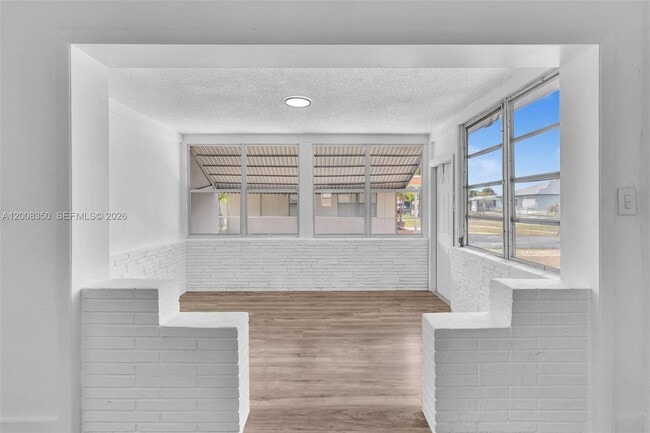 Building Photo - 1824 NW 25th Ave