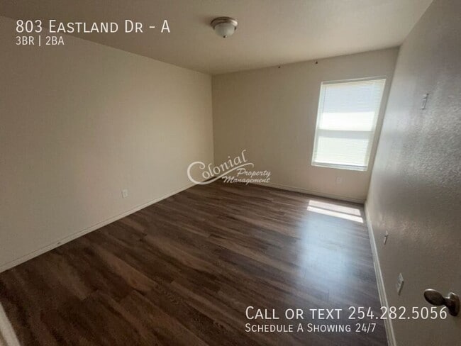 Building Photo - 803 Eastland Dr