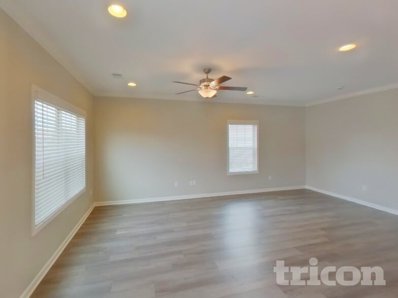 Building Photo - 618 Grantleigh Dr